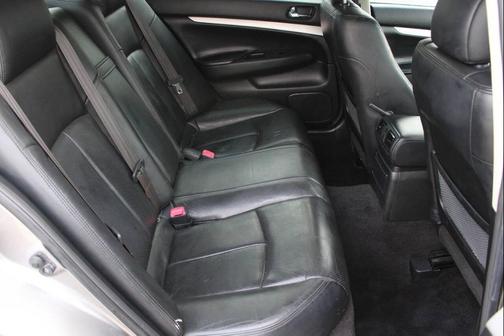 2009 INFINITI G37x Base