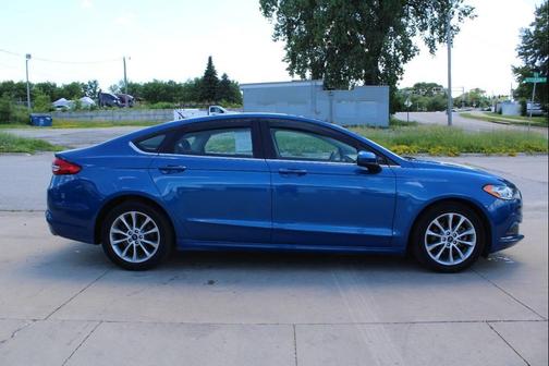 Lightning Blue 2017 Ford Fusion SE