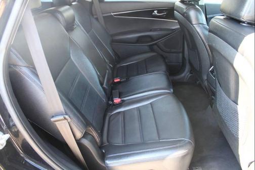 Ebony Black 2019 Kia Sorento LX