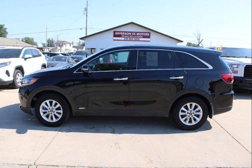 Ebony Black 2019 Kia Sorento LX