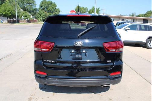 Ebony Black 2019 Kia Sorento LX