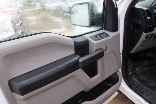 Oxford White 2019 Ford F-150 XL