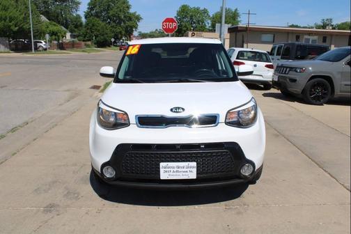 Clear White 2016 Kia Soul +