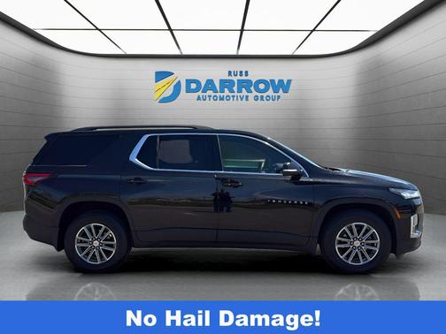 Mosaic Black Metallic 2023 Chevrolet Traverse LT Cloth