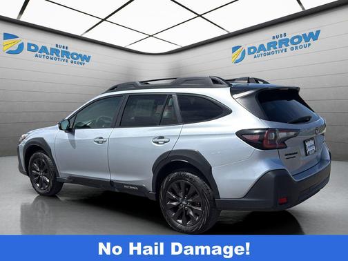 Ice Silver Metallic 2025 Subaru Outback Onyx Edition