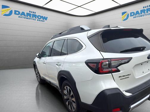 Crystal White Pearl 2023 Subaru Outback Touring XT