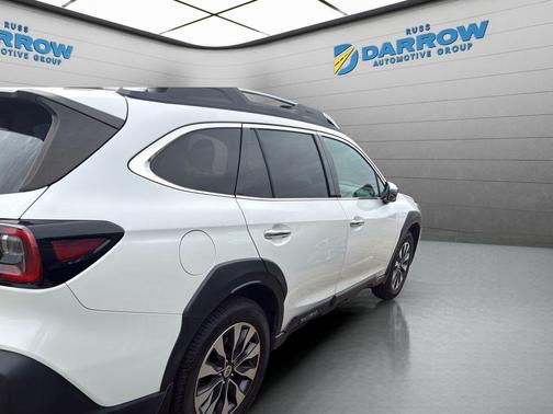 Crystal White Pearl 2023 Subaru Outback Touring XT