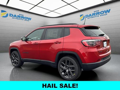 Red Hot Pearlcoat 2026 Jeep Compass Latitude