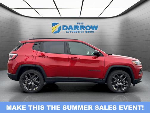 Red Hot Pearlcoat 2026 Jeep Compass Latitude