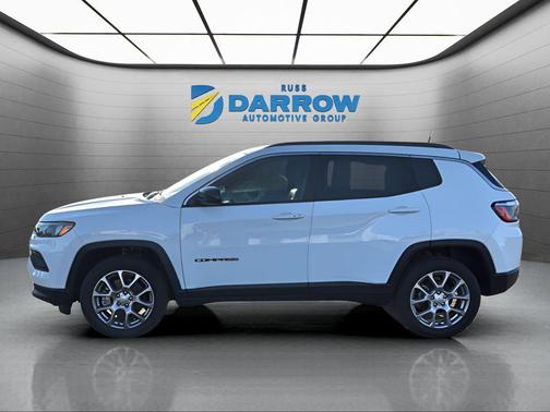 Bright White Clearcoat 2024 Jeep Compass Latitude Lux