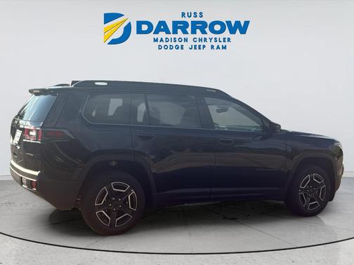 Diamond Black Crystal Pearlcoat 2026 Jeep Cherokee Limited
