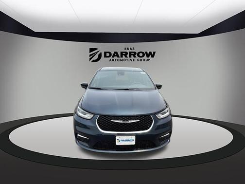 2025 Chrysler Pacifica L