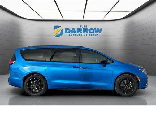 2026 Chrysler Pacifica L