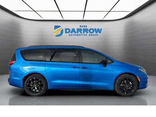 2026 Chrysler Pacifica L