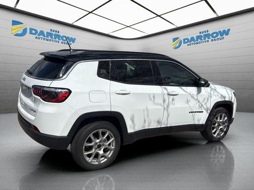 Bright White Clearcoat 2025 Jeep Compass Limited