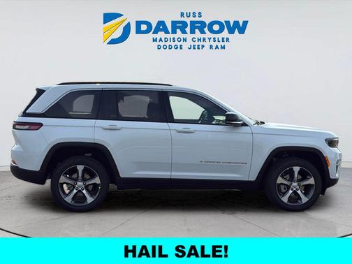 Bright White Clearcoat 2025 Jeep Grand Cherokee Limited