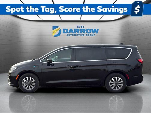 2025 Chrysler Pacifica Hybrid Select