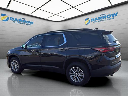 Mosaic Black Metallic 2023 Chevrolet Traverse LT Leather