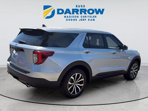 Iconic Silver Metallic 2022 Ford Explorer ST-Line