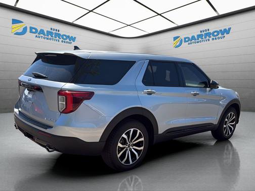 Iconic Silver Metallic 2022 Ford Explorer ST-Line