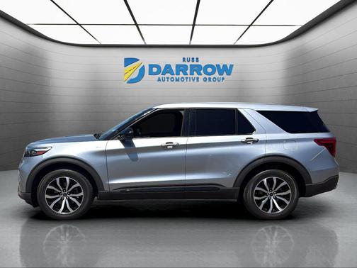Iconic Silver Metallic 2022 Ford Explorer ST-Line