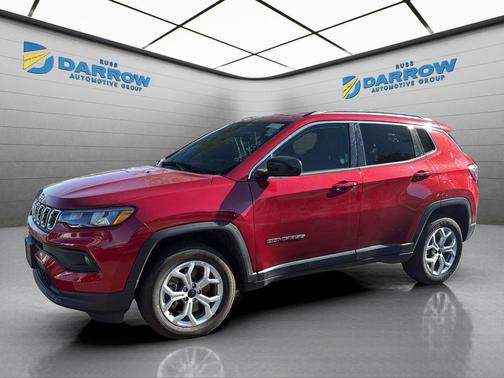 Red Hot Pearlcoat 2025 Jeep Compass Latitude