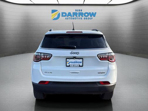 Bright White Clearcoat 2025 Jeep Compass Latitude