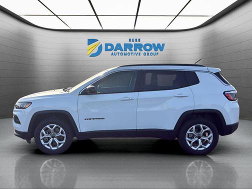 Bright White Clearcoat 2025 Jeep Compass Latitude