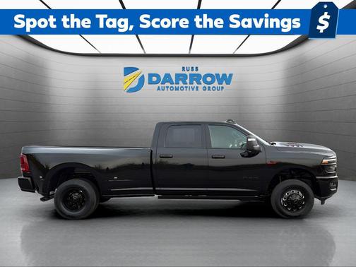 2026 RAM 3500 Laramie Crew Cab 4x4 8' Box