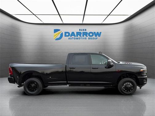 2026 RAM 3500 Laramie Crew Cab 4x4 8' Box