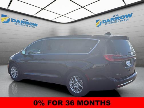 Diamond Black Crystal Pearlcoat 2026 Chrysler Pacifica L