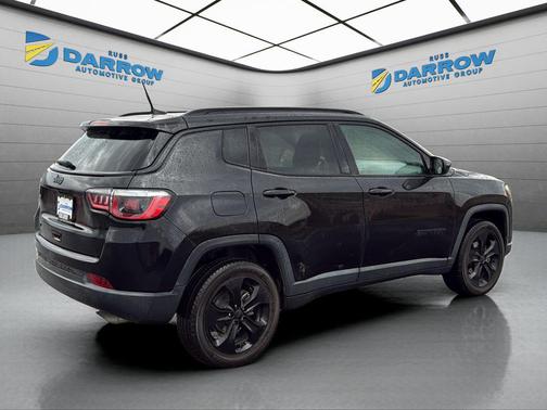 Diamond Black Crystal Pearlcoat 2018 Jeep Compass Latitude