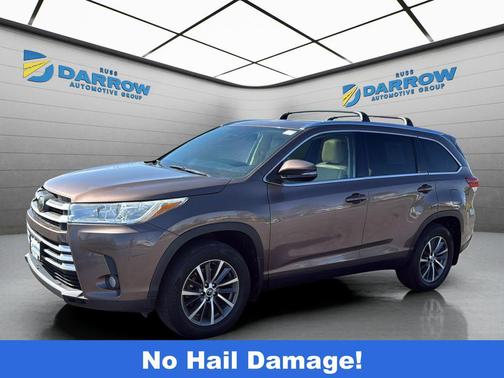 Walnut 2019 Toyota Highlander XLE