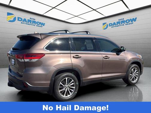 Walnut 2019 Toyota Highlander XLE