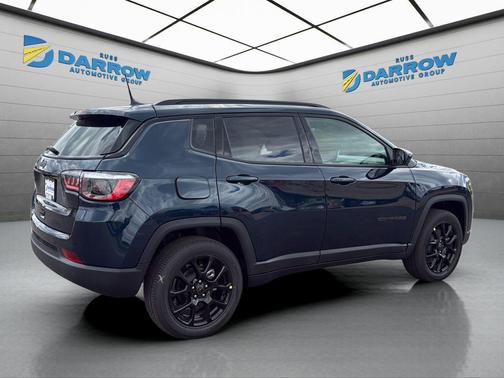 Fathom Blue Pearl Coat 2026 Jeep Compass Latitude