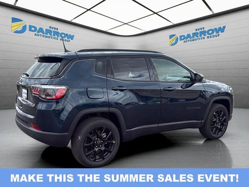 Fathom Blue Pearl Coat 2026 Jeep Compass Latitude