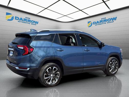 Downpour Metallic 2024 GMC Terrain SLT