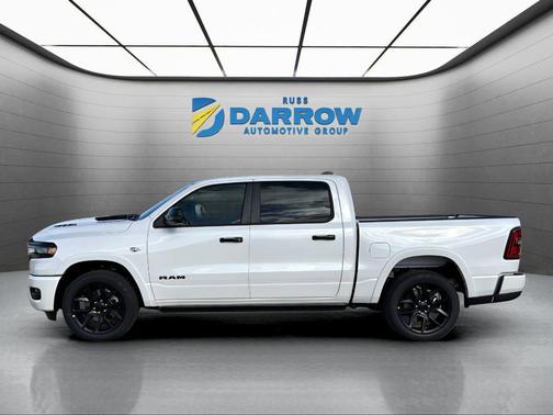 Ivory White Tri-Coat Pearlcoat 2026 RAM 1500 Laramie
