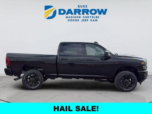 Diamond Black Crystal Pearlcoat 2026 RAM 2500 Big Horn Crew Cab 4x4 6'4' Box
