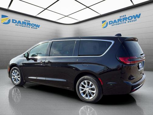 2025 Chrysler Pacifica L