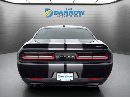 Pitch Black Clearcoat 2016 Dodge Challenger SRT 392