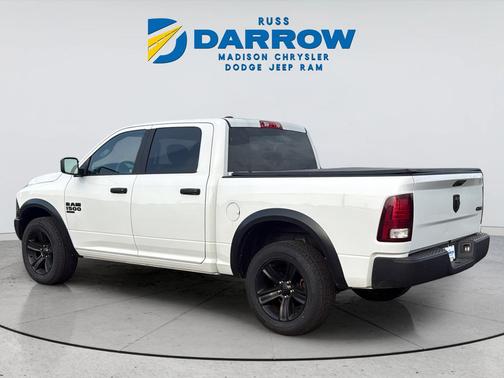 Bright White Clearcoat 2022 RAM 1500 Classic Warlock Crew Cab 4x4 5'7' Box