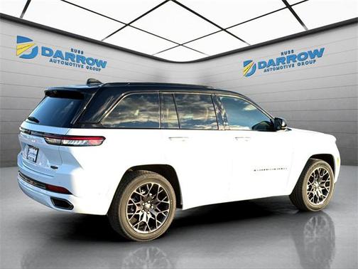 2025 Jeep Grand Cherokee Summit