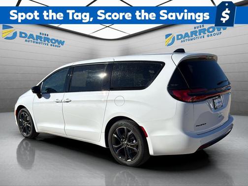 2026 Chrysler Pacifica L