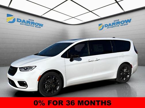 Bright White Clearcoat 2026 Chrysler Pacifica L