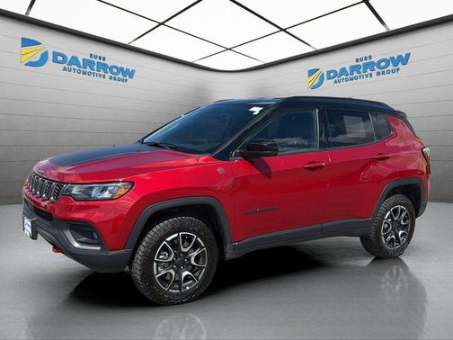 Red Hot Pearlcoat 2025 Jeep Compass Trailhawk
