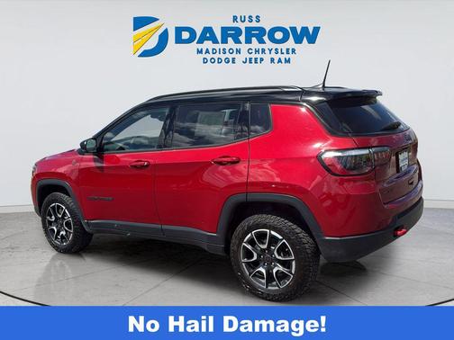 Red Hot Pearlcoat 2025 Jeep Compass Trailhawk
