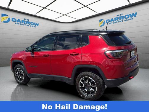 Red Hot Pearlcoat 2025 Jeep Compass Trailhawk