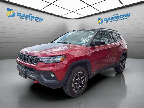 Red Hot Pearlcoat 2025 Jeep Compass Trailhawk