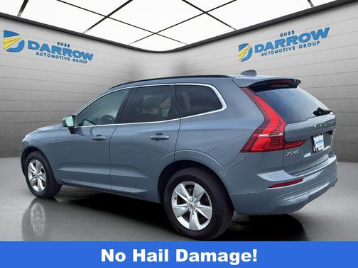 Denim Blue Metallic 2022 Volvo XC60 B5 Momentum